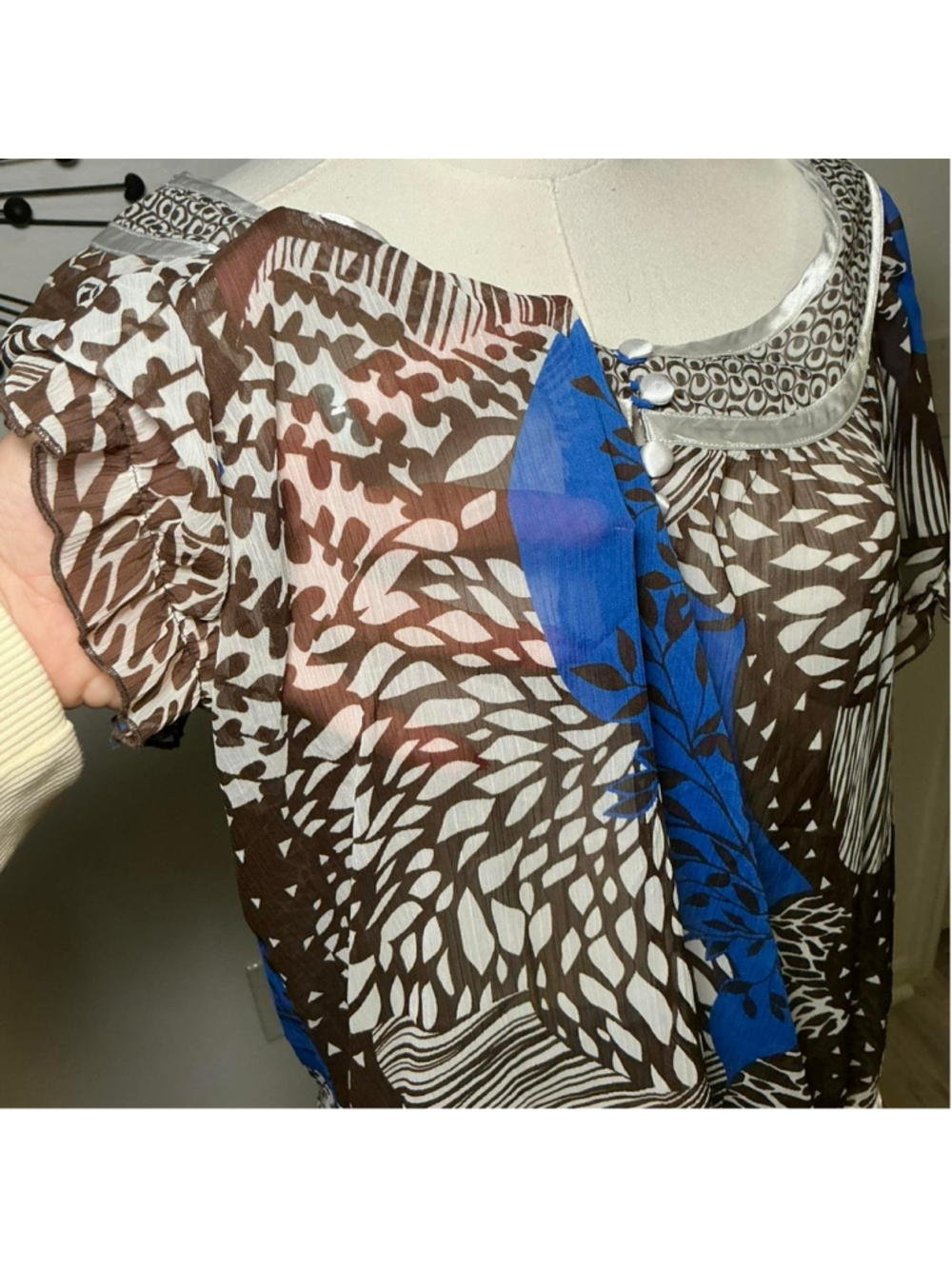 Lane Bryant 14/16 Sheer Printed Blouse Blue Brown Short Sleeve Top - Picture 4 of 6